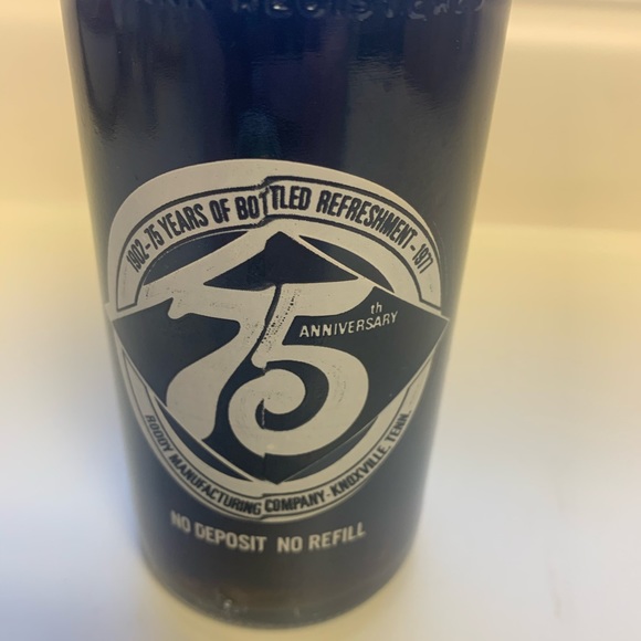 Vintage 1977 Coca Cola Coke 75th anniversary commemorative Glass Bottle, Sealed - Picture 7 of 12
